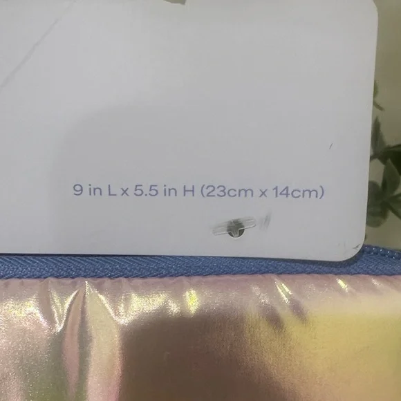 Iridescent Puffy Cosmetic Pouch - Picture 5 of 9